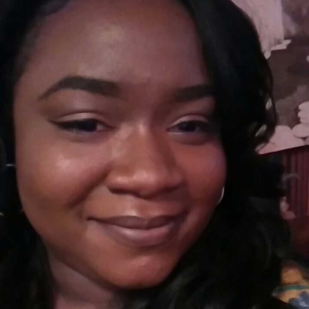 Meet your Posher, Dejauna